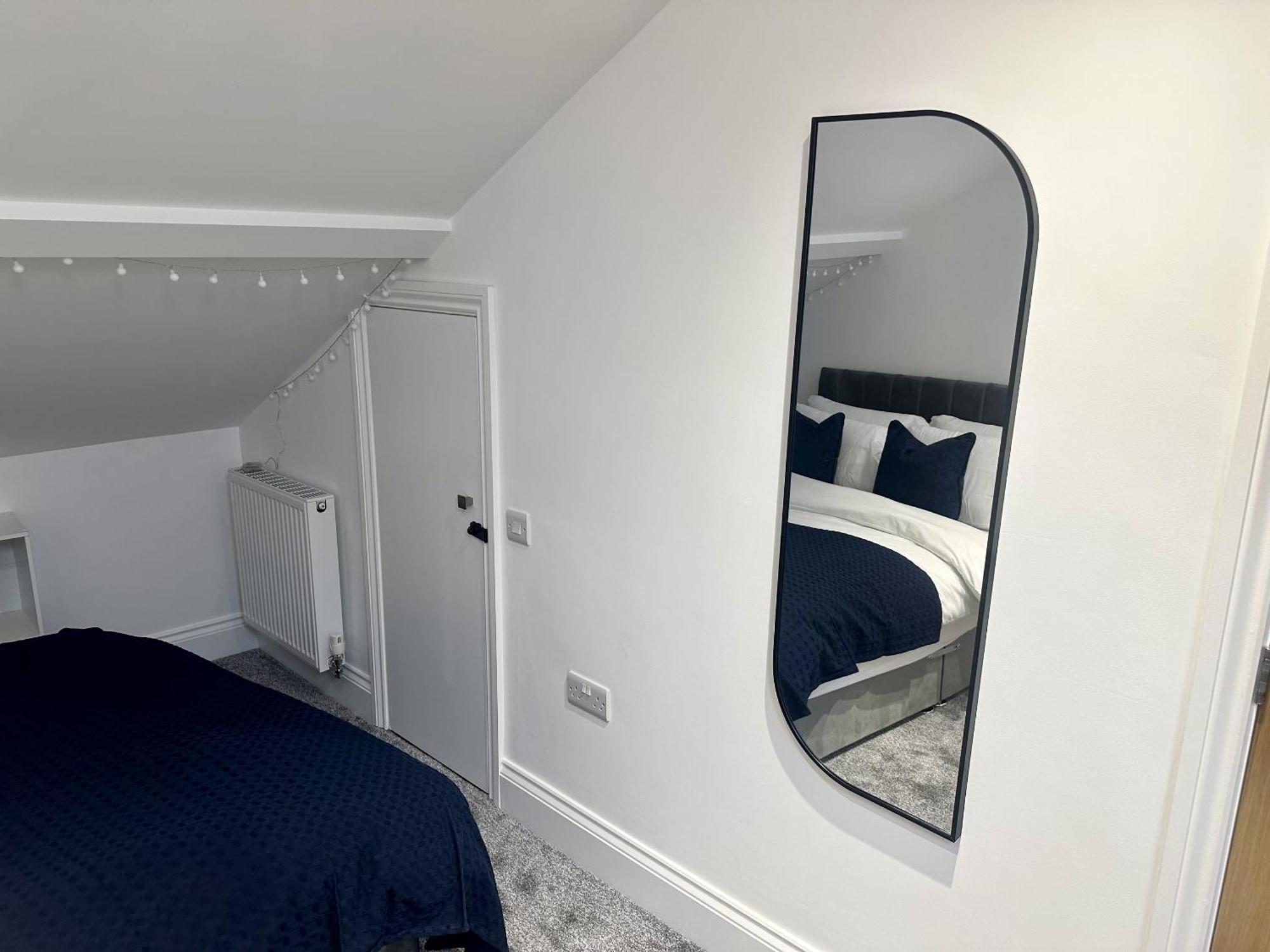 The Crown View - Luxury Apartment - Free Parking Nearby Харогейт Екстериор снимка